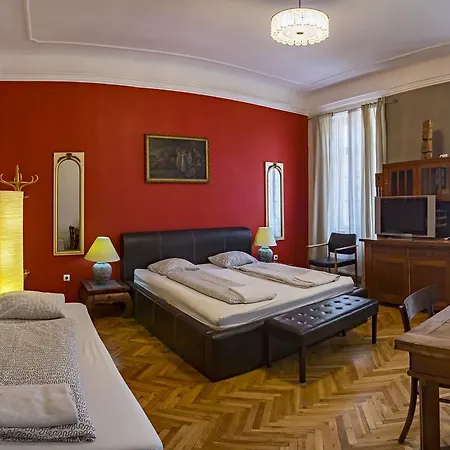 Santico Art And 2* Budapest