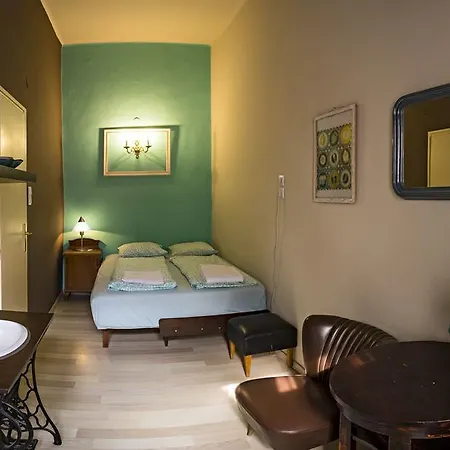 Santico Art And 2* Budapest